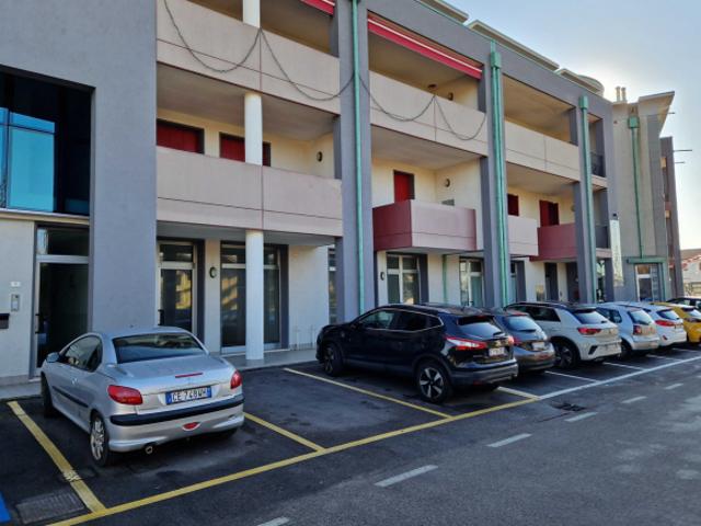 Negozio Quarto d'Altino. Rif.: 2025022VE