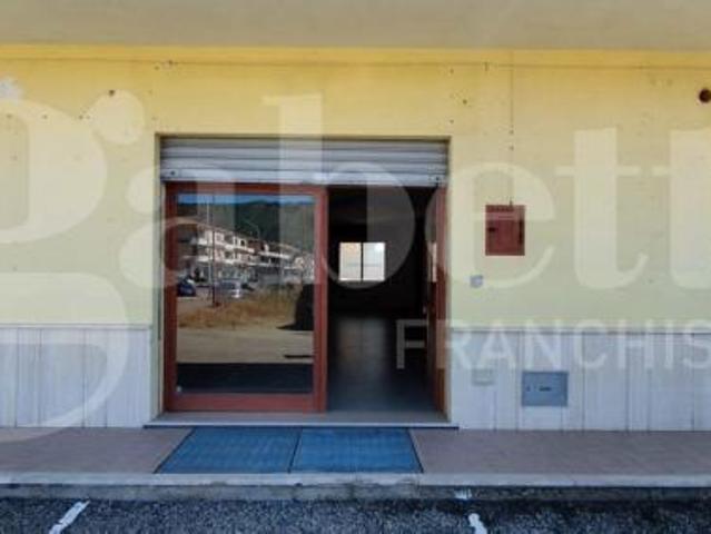 Negozio Squillace. Rif.: CS018ACG