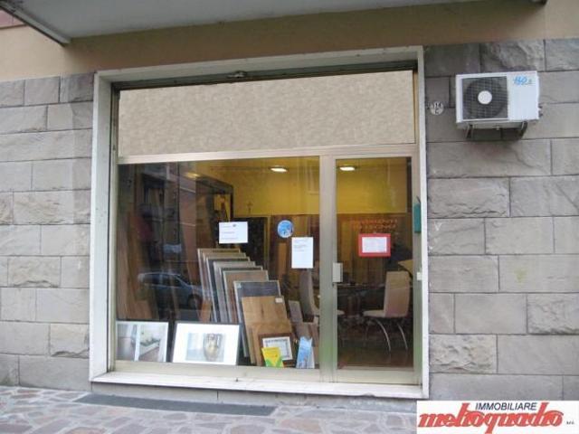 Negozio 1 locale Rif. 145