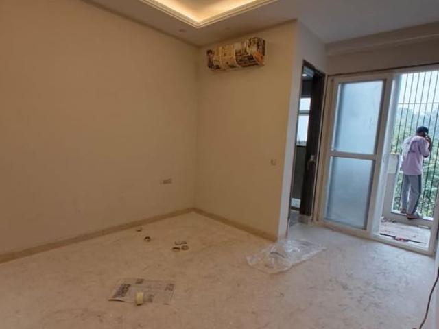Nehru Enclave 3 Bedroom 200 Sq. Yd. Builder Floor in Nehru Enclave Delhi Listing ID: #10165