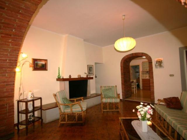 Nel cuore del suggestivo borgo medievale di Scrofiano, frazi. 144m² Scrofiano