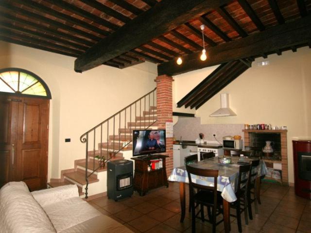 Nel cuore del suggestivo borgo storico di Rigomagno, frazion. 161m² Rigomagno