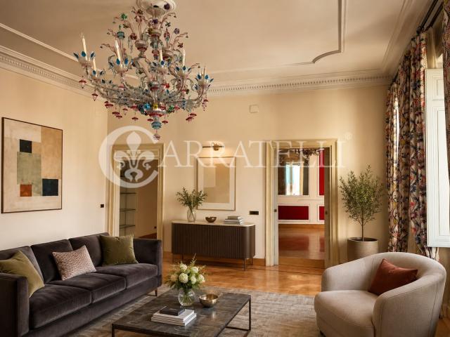 Nel cuore elegante di Roma, a pochi passi dagli incantevoli. 280m² Roma