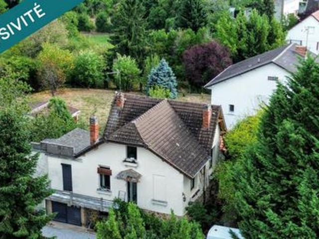 Néris les Bains: Charmante maison rénové entièrement depuis le DPE en G. 5 pièces avec gîte indépendant et grand terrain de 1541m²
