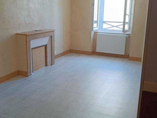 Néris les Bains Location Maison 03