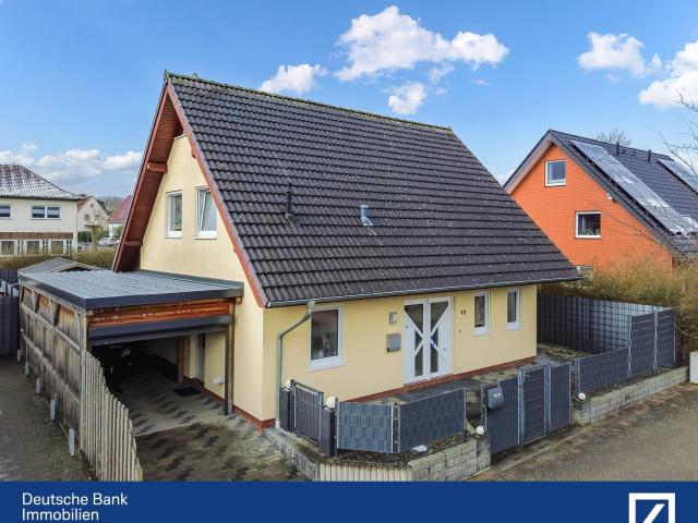 Nest für die Familie: Junges Einfamilienhaus in Biemsen Ahmsen!