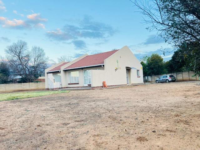 Nestled in the heart of Pellisier, this charming standalone home offers the perfect blend of comfort