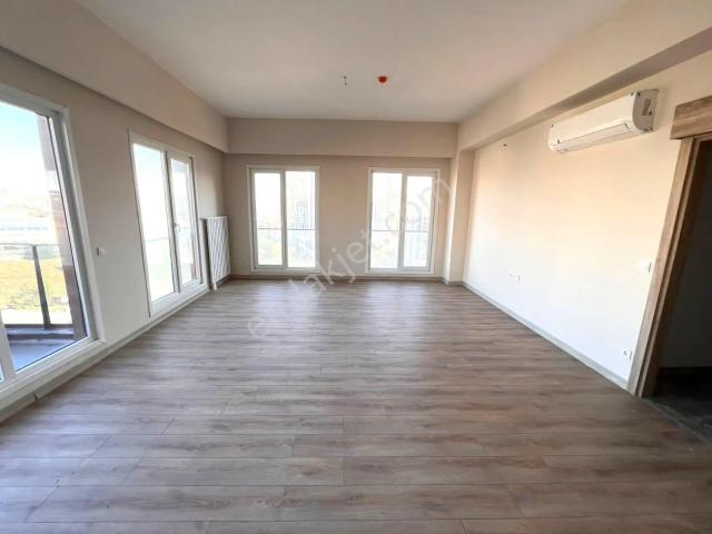 Nest'ten Self İstanbul Sitesinde 4+1 150m2 Lüx Yapı 9.kat Daire