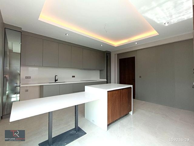 Nesibe Aydın Yakını Süper Lüks Taşınmaya Hazır 4+1 Villa