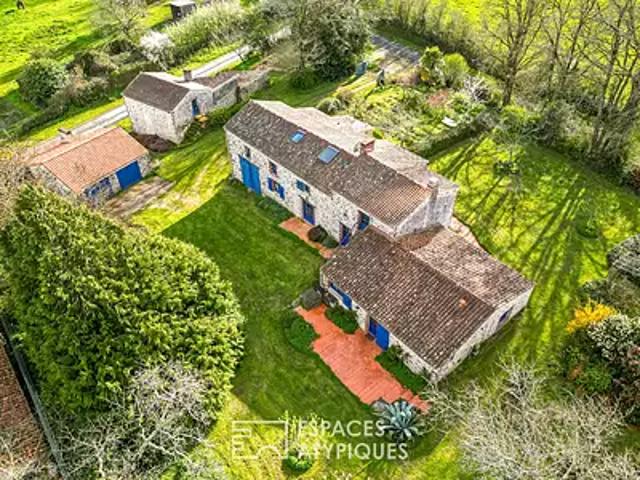 Nesmy 85310 Achat / Vente maison 9 pièces t9 terrasse