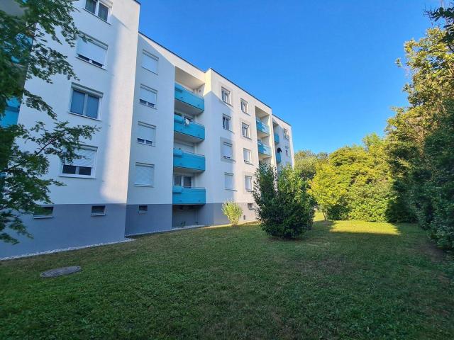 Nette 2 Zimmerwohnung mit Südloggia und Autoabstellplatz!