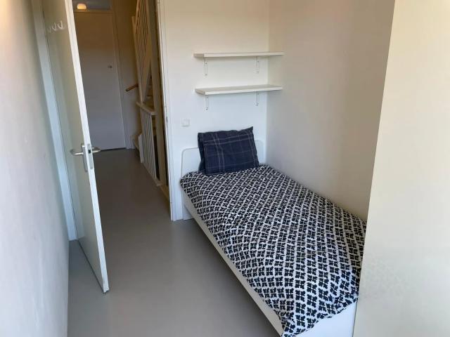 Nette kamer In Almere Poort, vlakbij Amsterdam