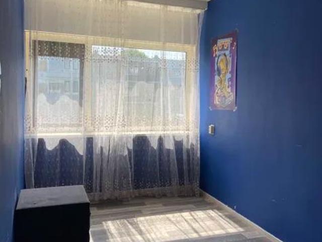 Nette kamer in Schiedam Direct beschikbaar