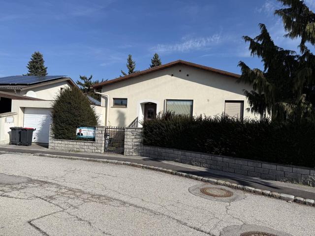 netter Bungalow & Keller & Garage