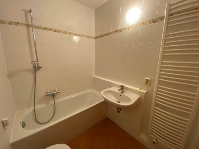 Nettokaltmiete exkl. Betriebskosten, for rent at Friedrich König Straße 11, Wahlbezirk 13, Suhl 98527