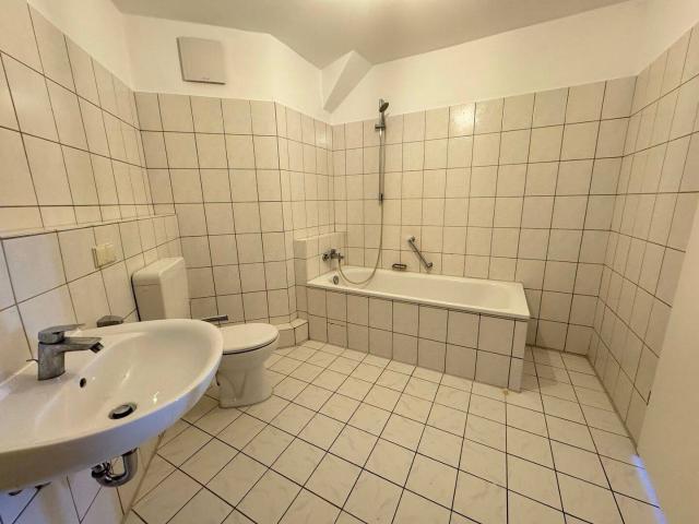 Nettokaltmiete exkl. Betriebskosten, for rent at Pattenser Str. 10, Rethen, Laatzen 30880