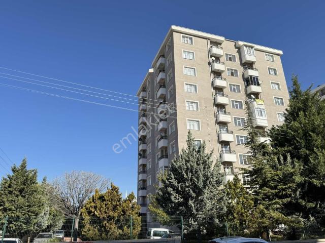 Net Emlaktan Üniversite Karşısı Kombili 3+1 Ara Kat Daire
