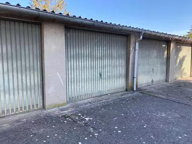Neuves Maisons 54230 Location parking