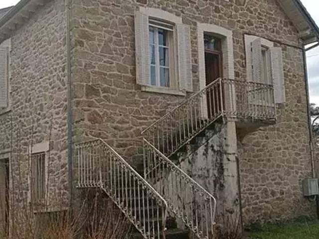 Neuvic 19160 Achat / Vente maison 4 pièces t4
