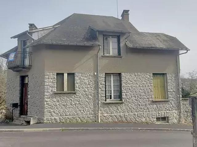 Neuvic 19160 Achat / Vente maison 9 pièces t9