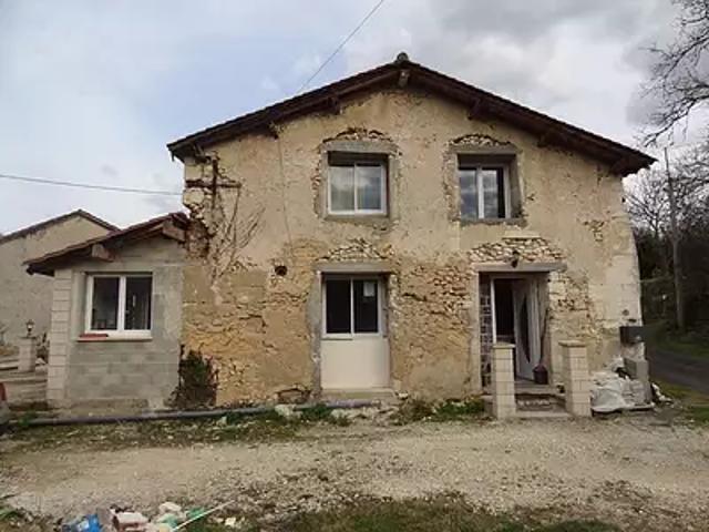 Neuvic 24190 Achat / Vente maison 9 pièces t9 au dernier étage