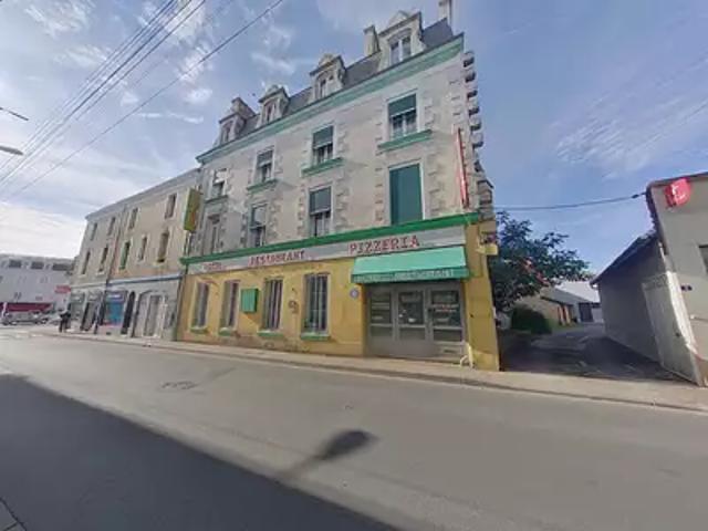 Neuville de Poitou 86170 Achat / Vente immeuble au dernier étage