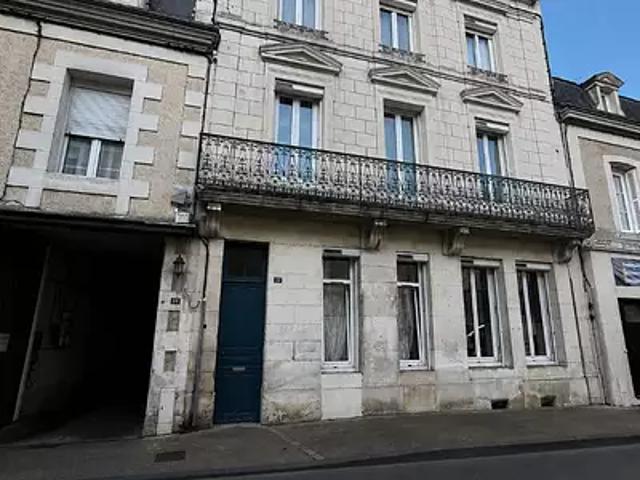 Neuville de Poitou 86170 Achat / Vente immeuble au dernier étage terrasse