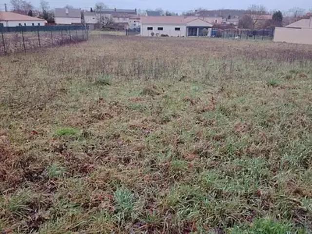 Neuville de Poitou 86170 Achat / Vente terrain