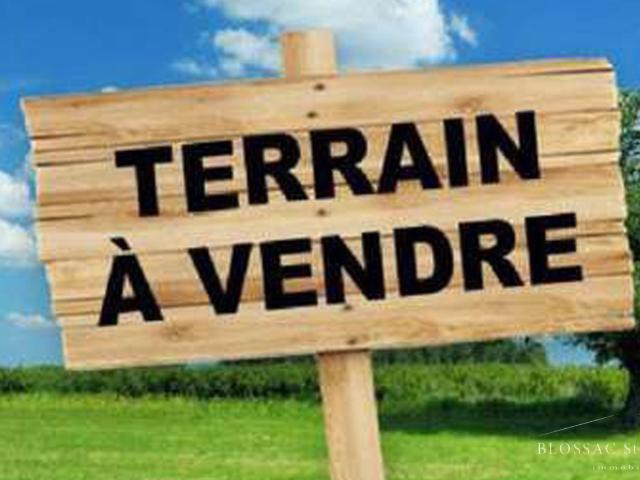 NEUVILLE DE POITOU, Terrain à bâtir de 951m2