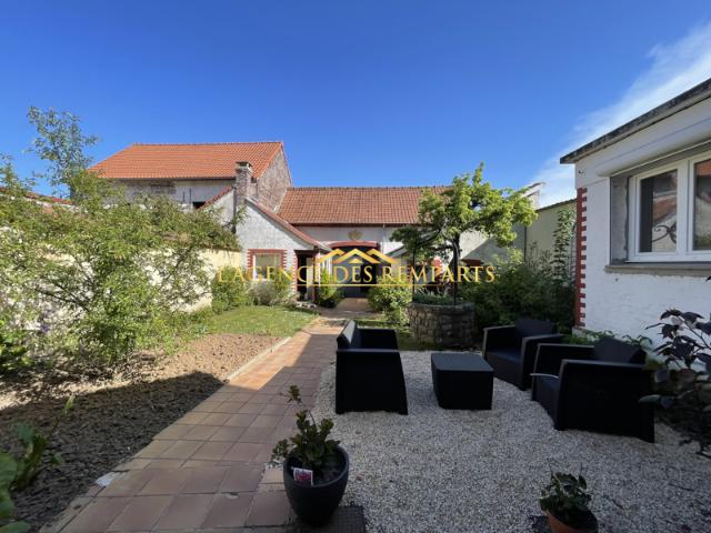 Neuville sous Montreuil Maison familial avec du cachet