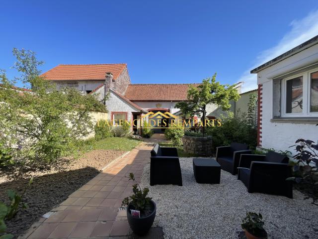 Neuville sous Montreuil Maison familial avec du cachet