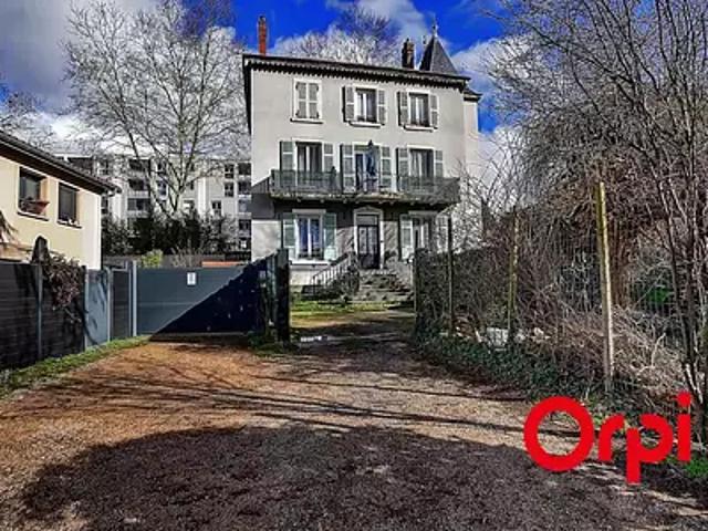 Neuville sur Saône 69250 Achat / Vente appartement 2 pièces t2 cave balcon