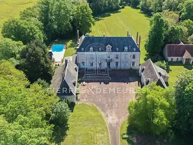 Neuvy Pailloux 36100 Achat / Vente maison 18 pièces t18 piscine
