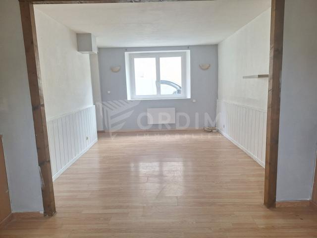 neuvy sur loire logement de 73 m2 sur 2 niveaux