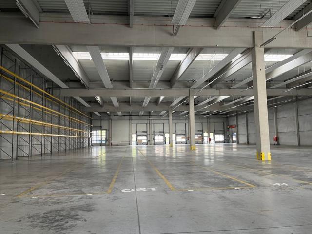 Neuwertige Logistikfläche an der A1