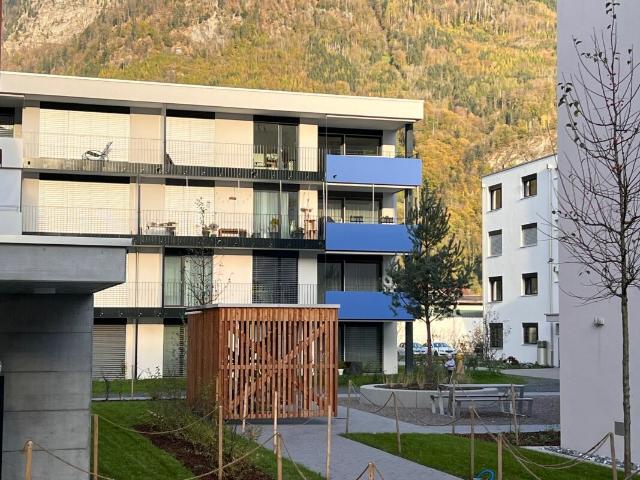 Neuwertige 2.5 Zimmer Wohnung