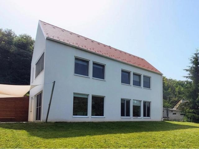 Neuwertiges Wohnhaus am Brennberg ein Ortsteil von SOPRON