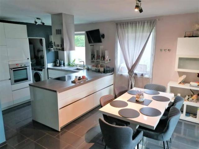 Neuwertiges, provisionsfreies, Einfamilienhaus 118m² mit Jacuzzi und Schwimmteich in ruhiger Lage in Gänserndorf Süd!