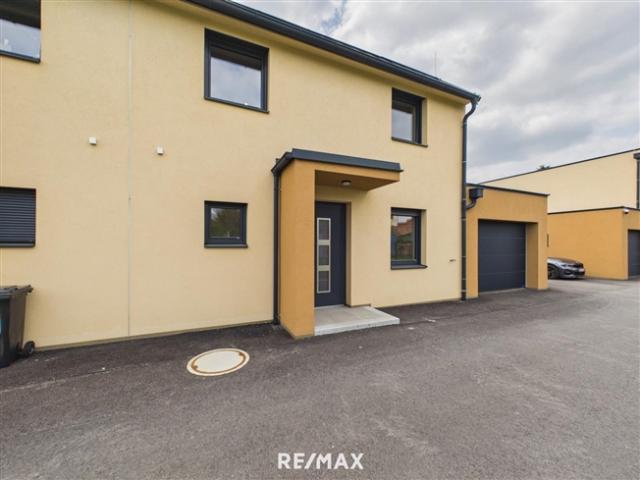 Neuwertiges Reihenhaus mit Garten, Garage & Top Ausstattung in Parndorf!