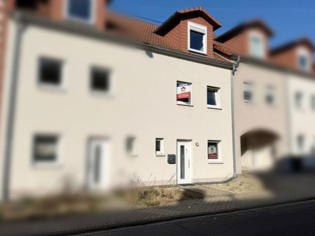 Neuwertiges Reihenhaus mit Garage und Stellplatz in GRENZNÄHE L REMICH