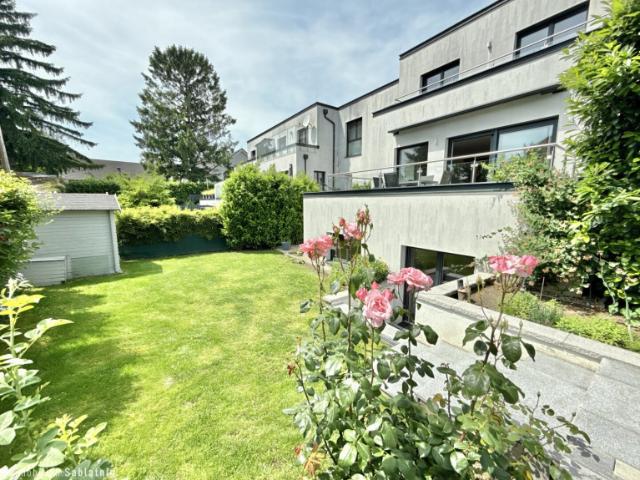 Neuwertiges reihenhaus in wien! 6 zimmer garten terasse & balkon!