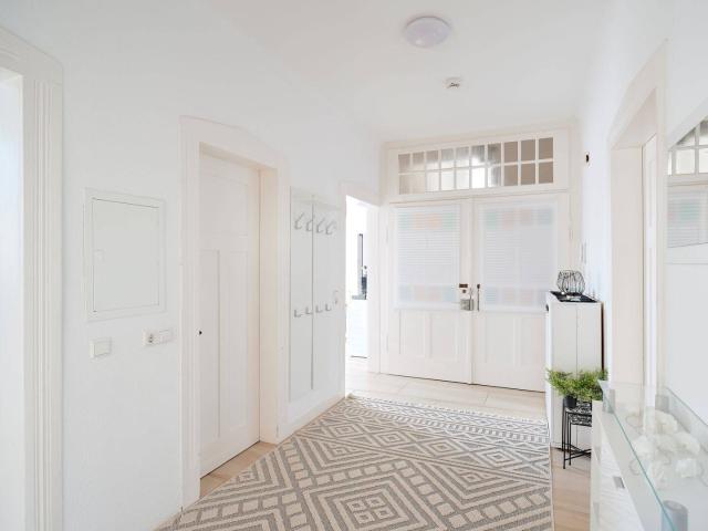 NEU: 4 Zimmer Altbauwohnung +SANIERT