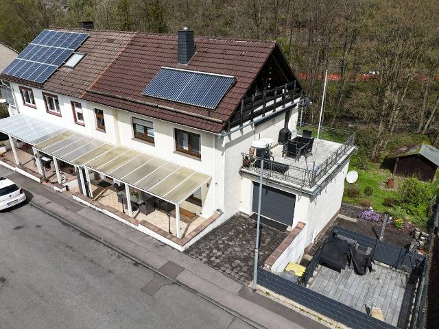 Gepflegtes Zweifamilienhaus in idyllischer & ruhiger Wohnlage von Werdohl zu verkaufen!