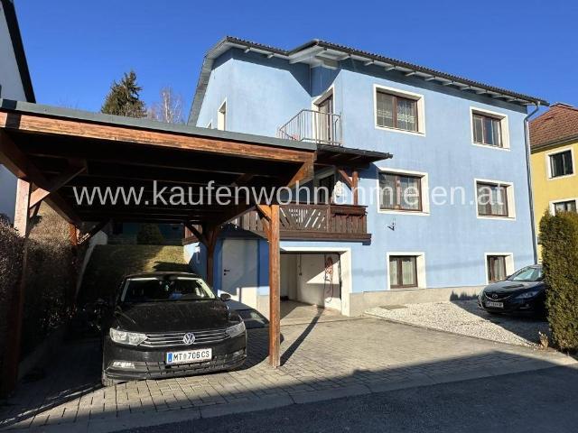 NEU Gut geschnittenes Zweifamilien Haus in ruhiger Siedlungslage!