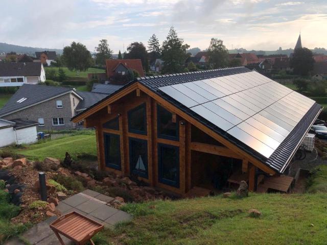 Neu Haus Einfamilienhaus Bj 22 PV + WP Grundstück 1465qm Waldeck