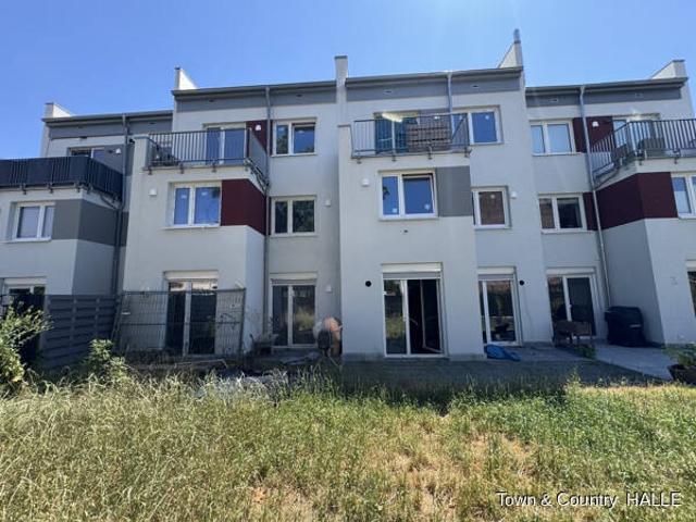 NEU: sofort verfügbares neues Haus mit Garage und Wintergarten