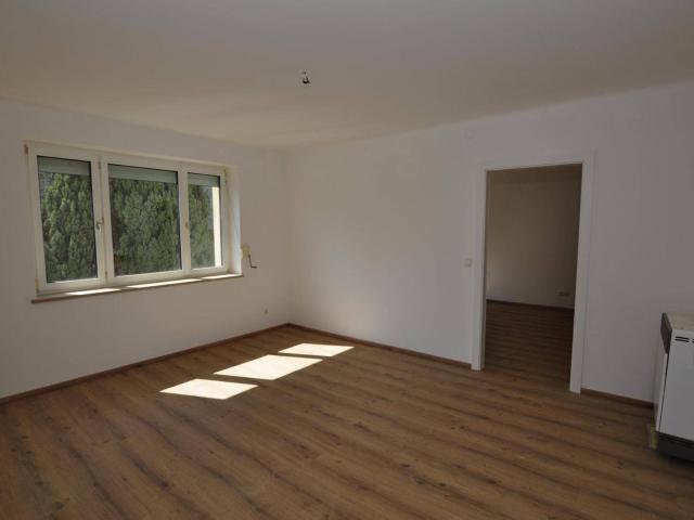 Neu sanierte 3 Zimmerwohnung in zentrumsnaher Lage