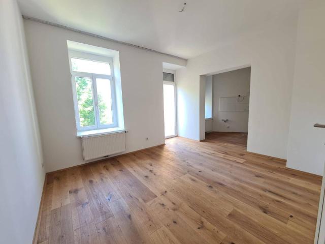 Neu sanierte 3 Zimmer Wohnung Nähe FH Joaneum Balkon in den Innenhof sehr gute Infrastruktur