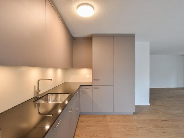 Neu sanierte 4.5 Zimmerwohnung im Erdgeschoss in Ostermundigen