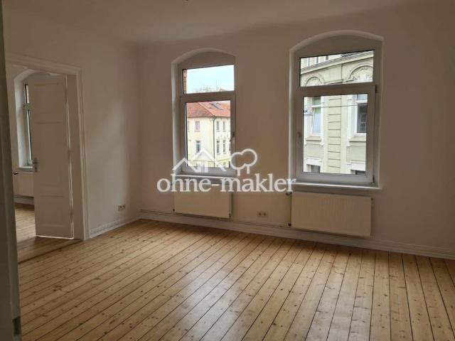 Neu sanierte, wunderschöne Altbauwohnung in zentraler Lage